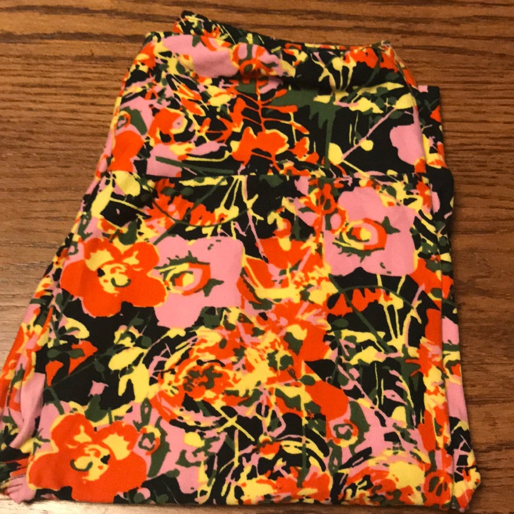 Lularoe one size leggings